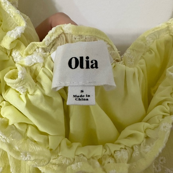 VICI Collection - Olia baby yellow puff sleeve off the shoulder top Size SM Wom - Picture 2 of 9